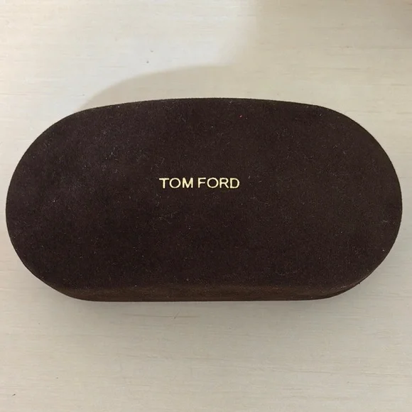 Tom Ford Womens Tortoise Sunglasses Modern Rectangular Design display picture 2